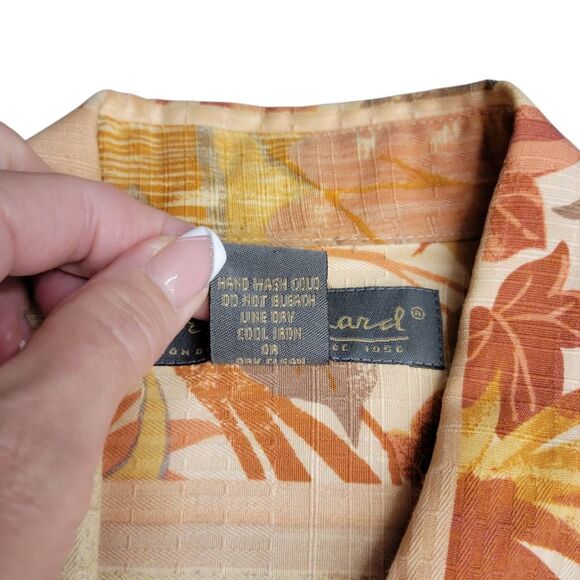 Tori Richard Silk Hawaiian Shirt in Neutral Tones Short Sleeve Button Down - Picture 5 of 7